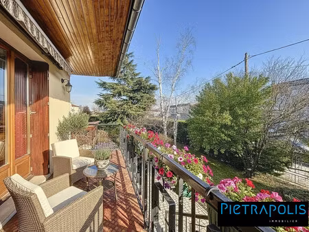 maison individuelle à corbas  à proximité des transports  éc