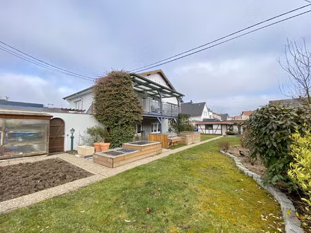 maison famililale avec jardin.