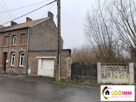 semi individuelle semi plain pied 3 chambres 1 bureau jardin