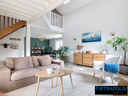 maison en impasse calme à 2 pas du centre village d'arnas