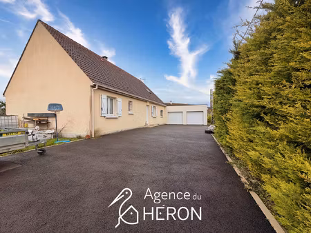 pavillon de 2011 en parfait etat jardin terrasse double gara