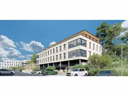 location bureau meyreuil 726 m²