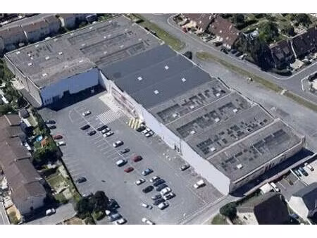 location commerce reims 1 490 m²