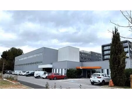 location bureau montpellier 612 m²