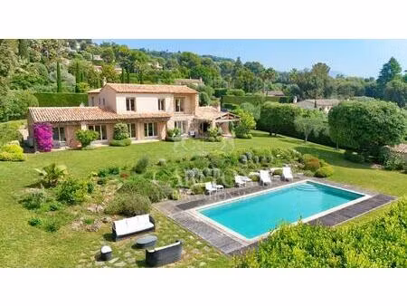 exclusivité: une villa d’exception proche du village saint-paul-de-vence