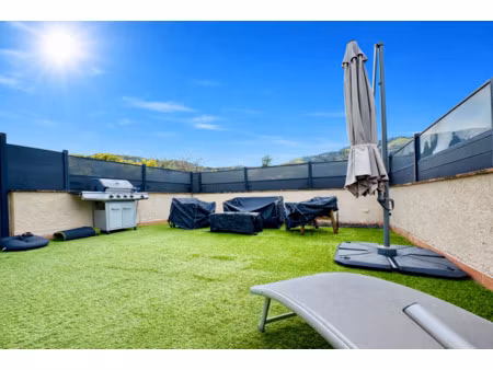 3p pégomas toit terrasse 1er et dernier etatge garage et cave