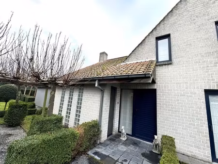 huis te huur in oostrozebeke met 2 slaapkamers