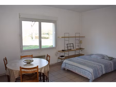 appartement meuble proche pompadour centre