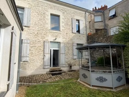 à louer bureau 12 m² – 478 € |angers