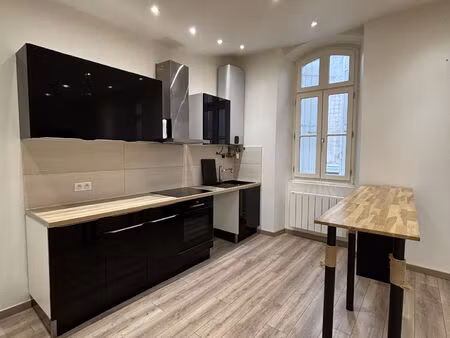 location appartement 2 pièces 80 m² à castelnaudary (11400)