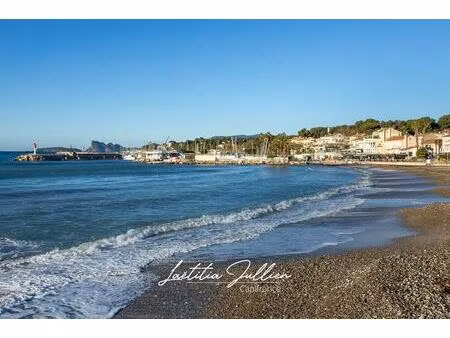 exclusivité – appartement t1 rénové avec terrasse et parking – très au calme  à 5min à...