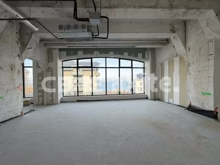 location local professionnel 140m² evian les bains 74500