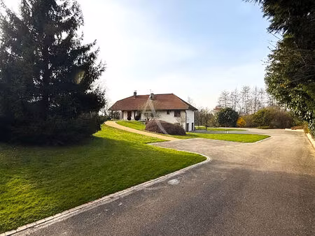 location maison 5 pièces 174m²