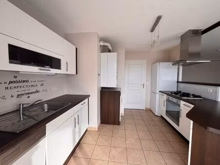 location appartement 3 pièces 72m²