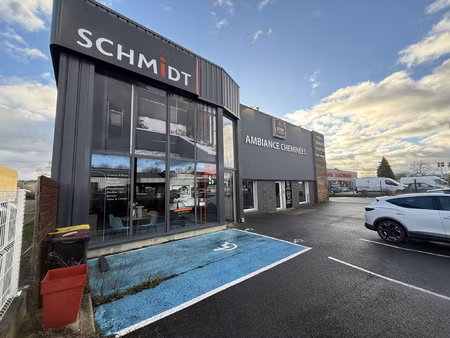 location local commercial 190m² le coteau 42120