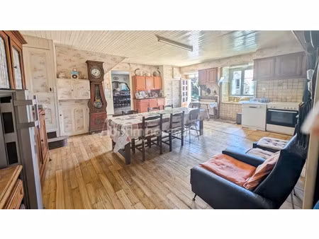 vente maison 8 pièces 175 m² à savignac-lédrier (24270)  180 000 €