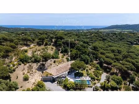 villa contemporaine sur ramatuelle