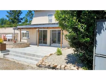 maison spacieuse avec jardin et dépendances à drulhe