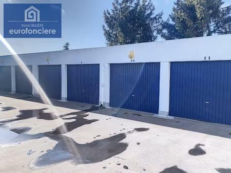 parking / box troyes 12 m2