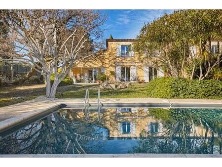 aix en provence - maison provençale avec piscine.