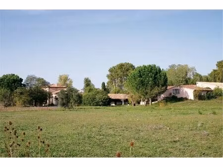 propriété d’exception avec installations équestres – alpilles  provence