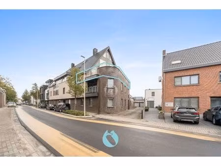 dit prachtig en ruim appartement met één van de mooiste terrassen te evergem is gelegen in