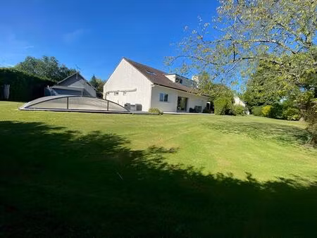 maison de 145 m² avec piscine