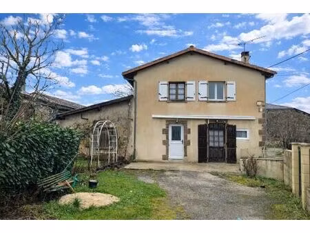 vente maison 4 pièces 94 m² saint-maurice-des-lions (16500)