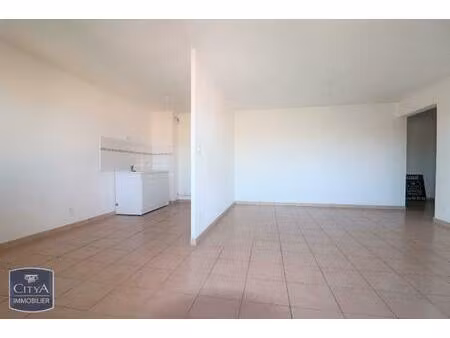 location appartement 3 pièces 69m² carpentras 84200
