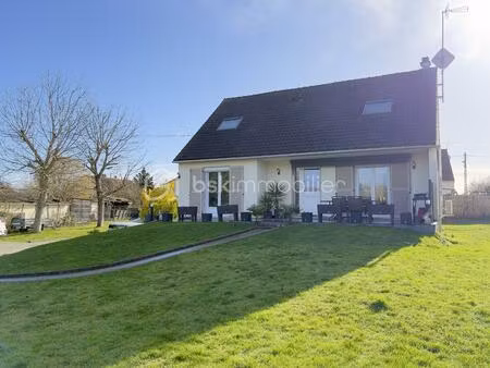 maison contemporaine de 145 45 m² à congis-sur-therouanne
