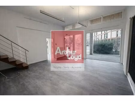 location local commercial 79m² troyes 10000