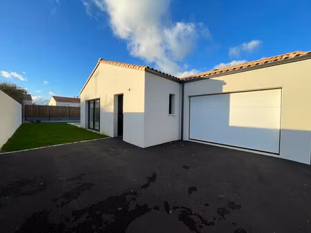 vente maison 4 pièces  120.00m²  saint