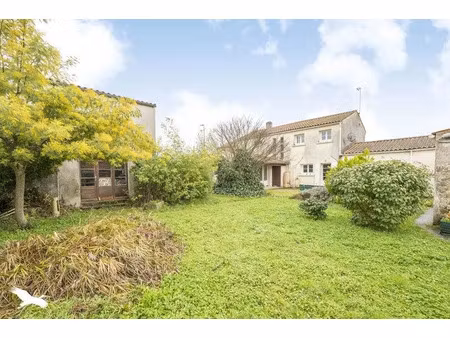 vente maison 5 pièces 187 m² à saint-just-luzac (17320)  249 999 €