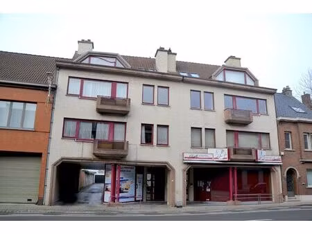 ruime studio met groot terras en garagebox!