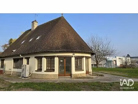 location commerce 49 m² à vernon (27200)