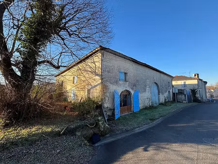 vente maison saint-ciers-du-taillon 17240 - - surface privée