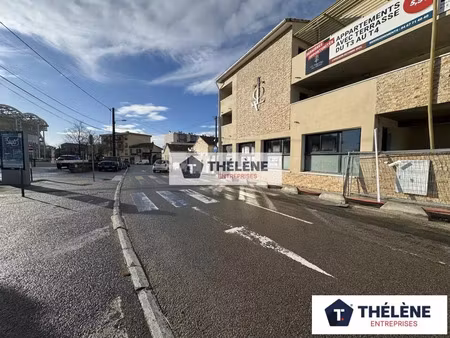 vente local commercial 219m2 lunel 34400 - 452500 € - surface privée