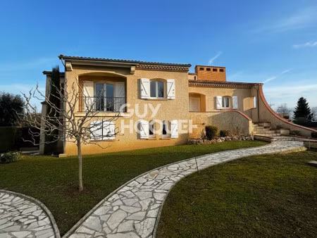 maison à vendre de 8 pièces de 264 00 m²