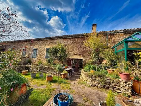 maison en pierres plain-pied