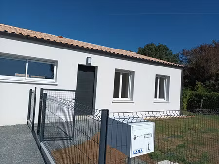 location maison 5 pièces  91.81m²  saint