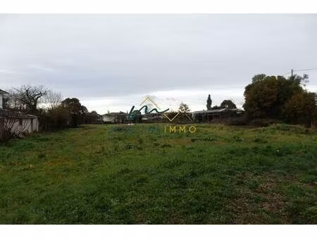 terrain a bâtir a sainte-bazeille