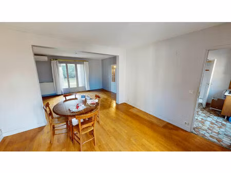 grande maison de 165 m2 avec jardin - ivry sur seine