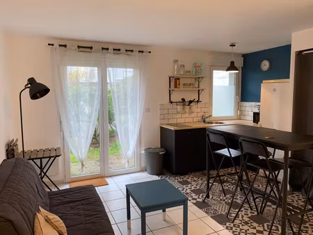 location appartement 1 pièce 32m²