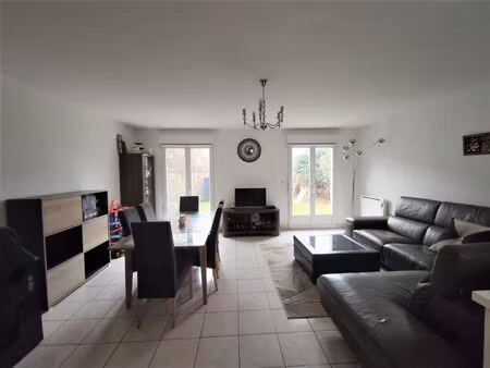 location maison 4 pièces 83m²