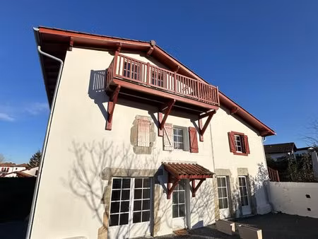 très belle ferme basque