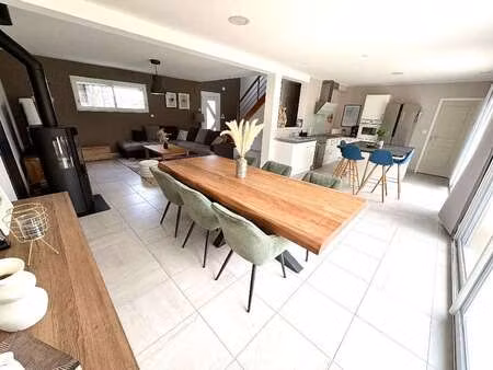 vente maison à sainte-croix-hague (50440) : à vendre / 145m² sainte-croix-hague