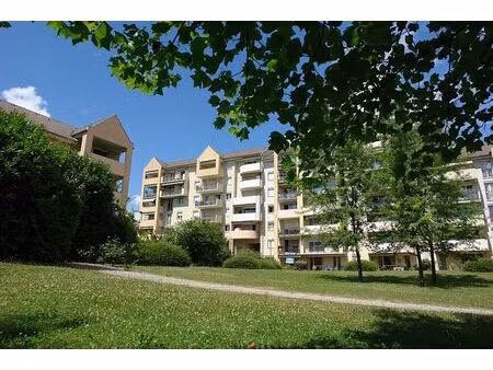 location appartement 3 pièces 65 m² à annecy (74000)