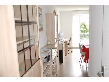 location appartement 1 pièce 25 m² à la rochelle (17000)