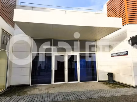 local commercial a louer