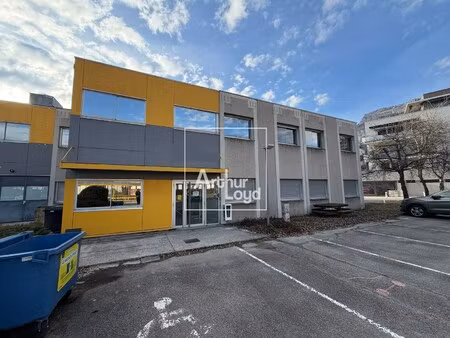 achat local professionnel 1 100m² meylan 38240